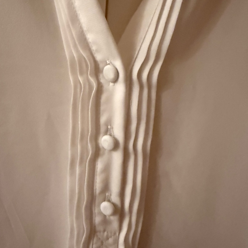 Torrid Women's Ivory Blouse - Picture 3 of 7